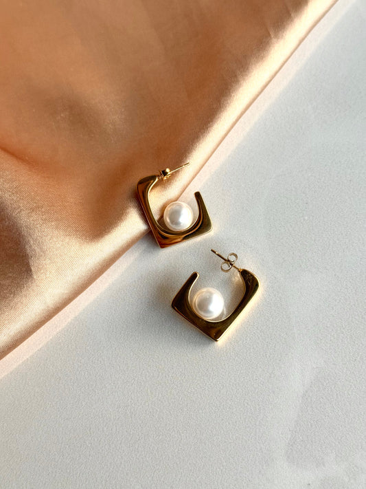 Çelik İnci Kare Küpe