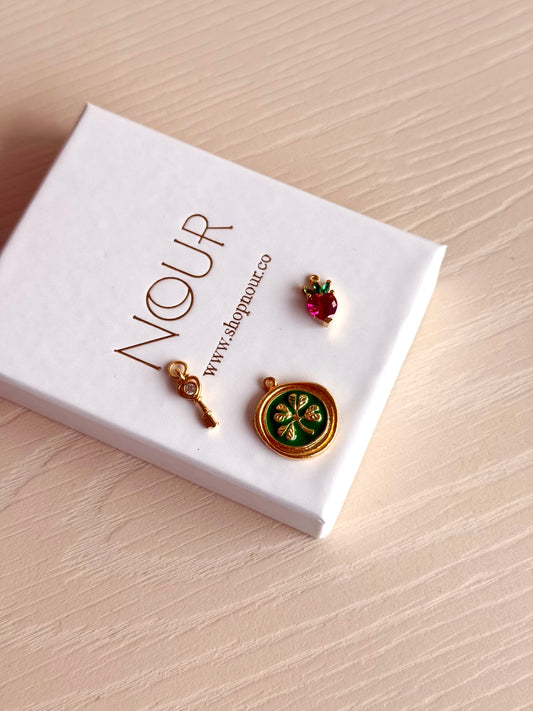 Yeşil Yonca Anahtar Çilek Charm