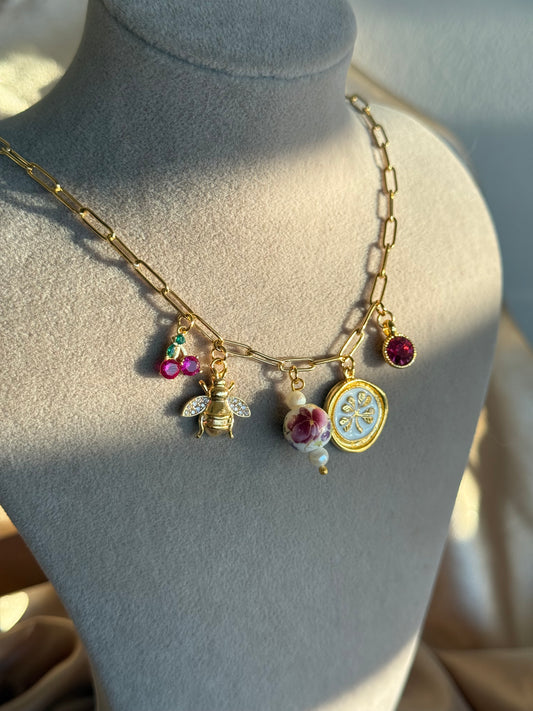 Pembe Çiçek Porselen İnci Kolye