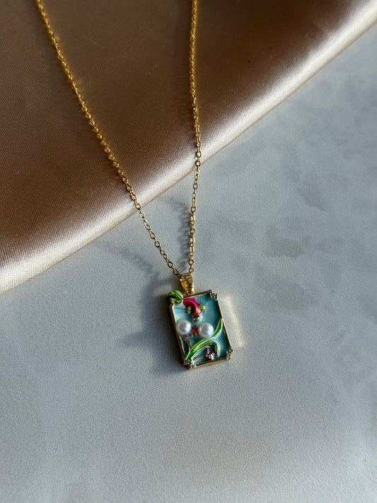 İncili Balık Flora Kolye