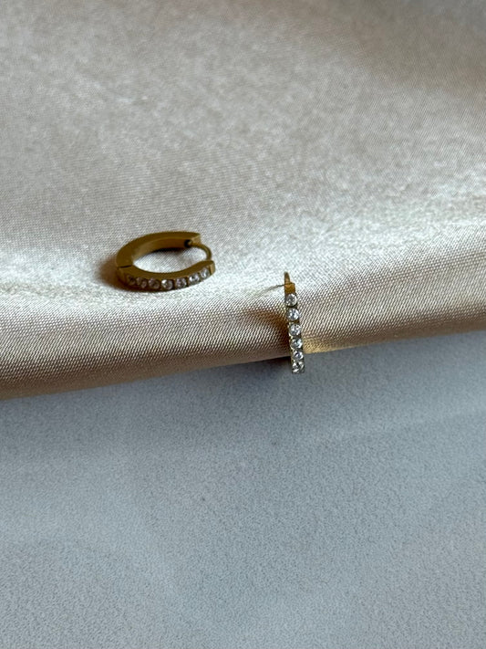 Çelik Minik Taşlı Halka Küpe