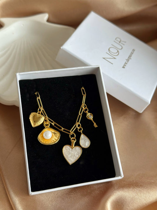 İnci Kabuğu Sedef Kalp Ataç Kolye