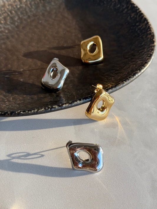 Çelik Asimetrik Küpe