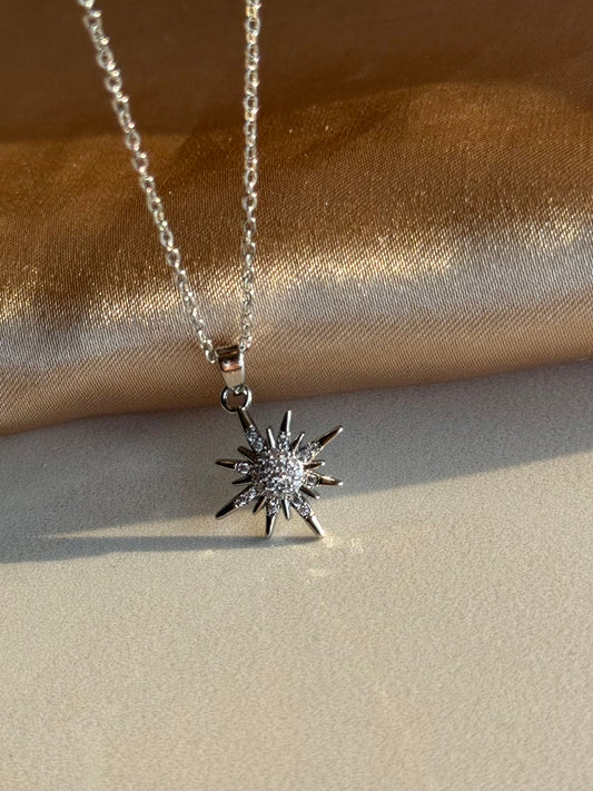 Taşlı Yıldız Kolye