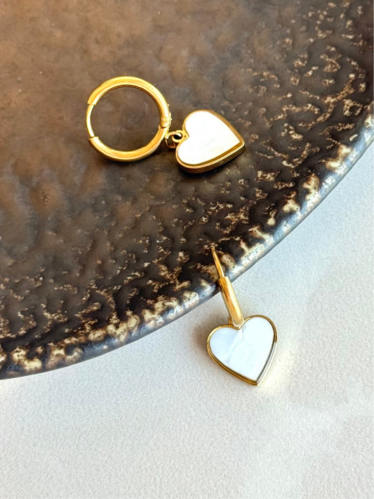 Çelik Sedefli Kalp Halka Küpe