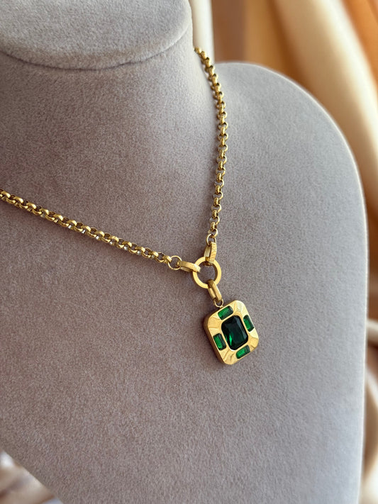 Çelik Zümrüt Trend Kolye