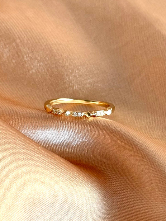 İnce Taşlı Yüzük 14 Ayar Serisi