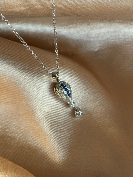 Gümüş Uçan Balon