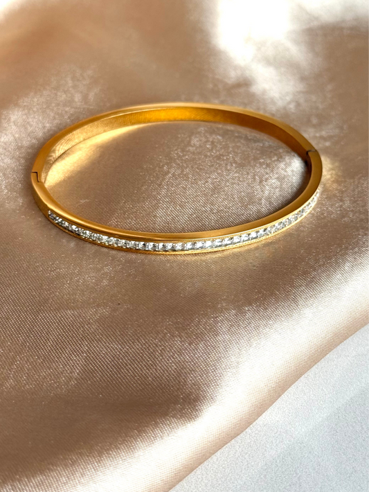 Çelik Taşlı Kelepçe