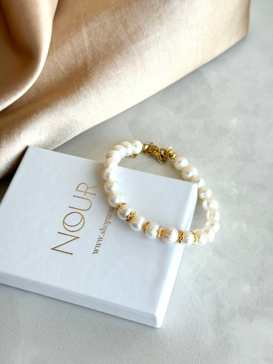 Altın Detaylı İnci Bileklik