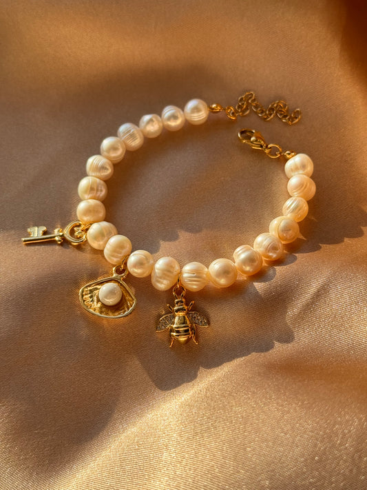 İnci Charm Bileklik