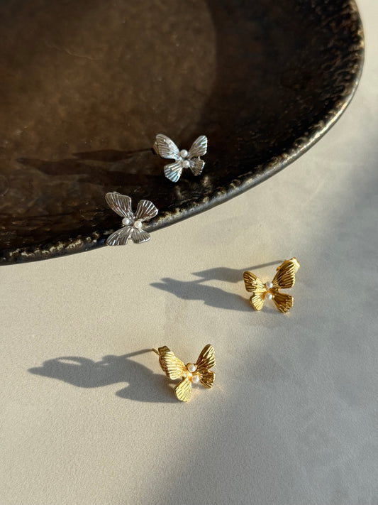 Çelik İncili Kelebek Küpe