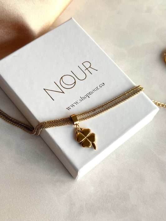 Çelik Yonca Charm Bileklik