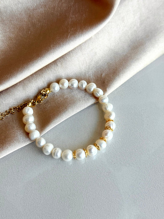 Altın Detaylı İnci Bileklik