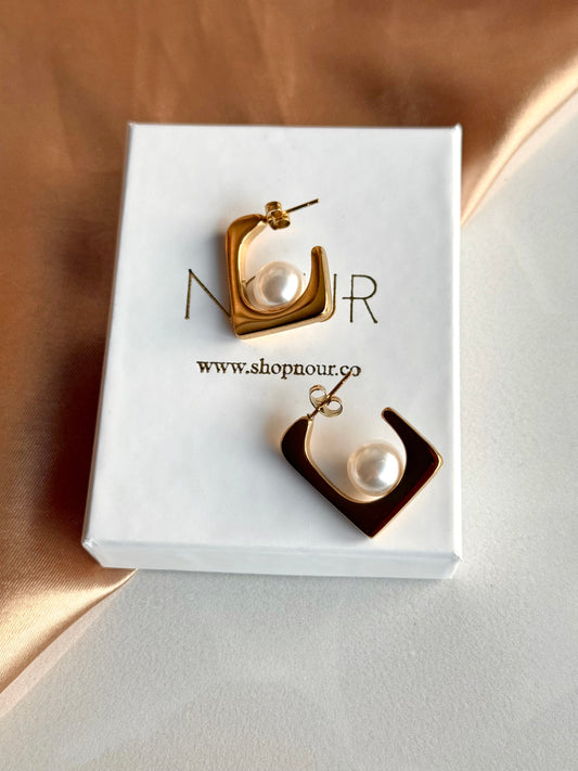 Çelik İnci Kare Küpe