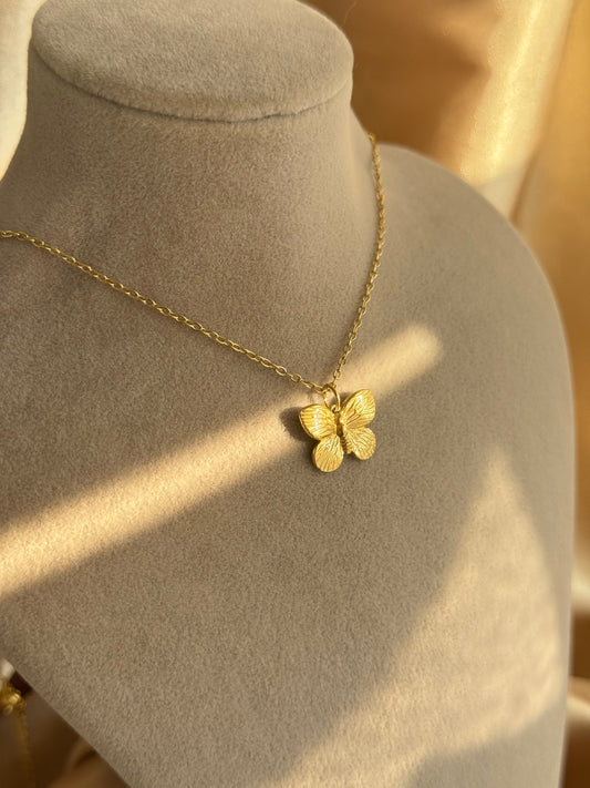 Çelik Kelebek Kolye