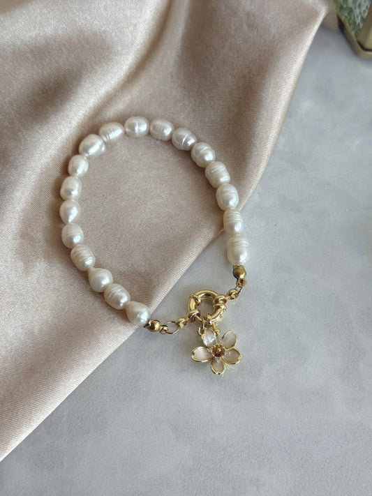Beyaz Lotus İnci Bileklik
