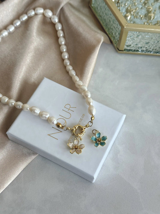 Lotus Çiçek İnci Kolye