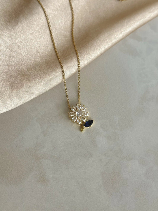 Safir Papatya Kolye