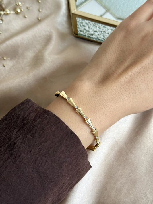 Üçgen Kesim Taşlı Bileklik 14 Ayar Özel Seri