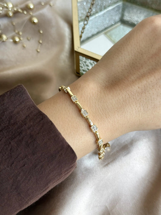 Kare Taşlı Bileklik 14 Ayar Özel Seri