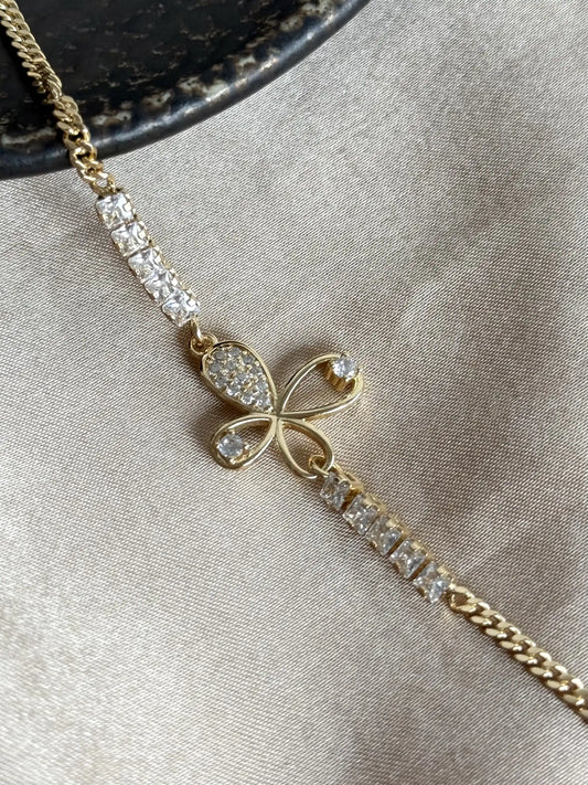 Kelebek Taşlı Bileklik 14 Ayar Özel Seri