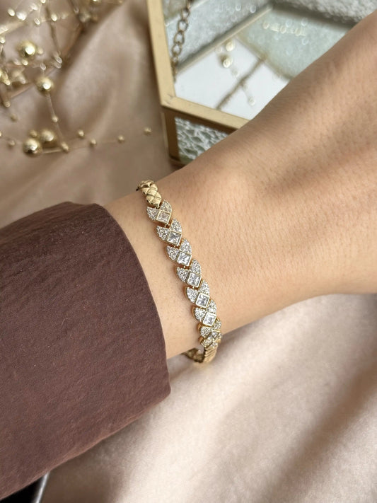 Vintage Taşlı Desenli Bileklik 14 Ayar Özel Seri