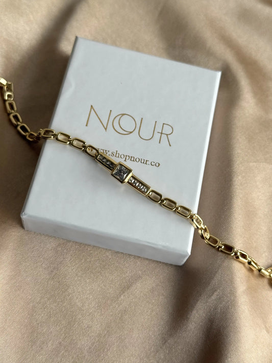 Çerçeveli Kare Taşlı Bileklik 14 Ayar Özel Seri