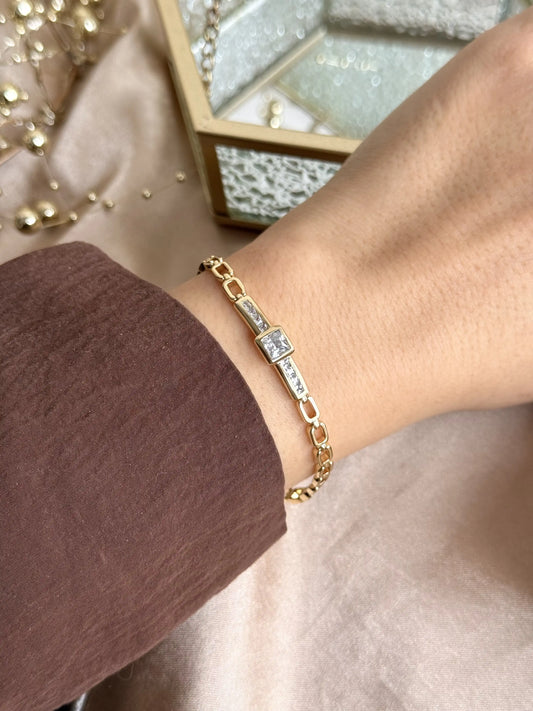 Çerçeveli Kare Taşlı Bileklik 14 Ayar Özel Seri