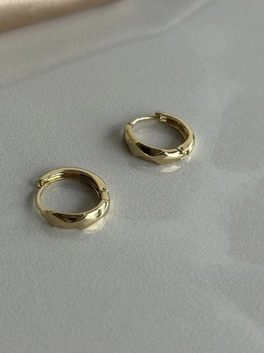 Dokulu Halka Küpe 14 Ayar Serisi