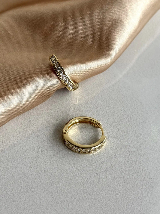 Taşlı Sade Halka Küpe 14 Ayar Serisi