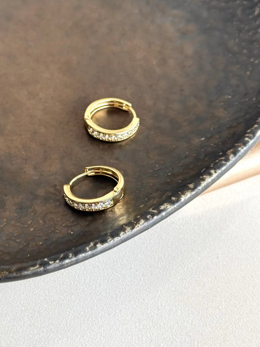 Taşlı Sade Halka Küpe 14 Ayar Serisi