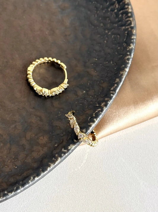 Oval Taşlı Halka Küpe 14 Ayar Serisi