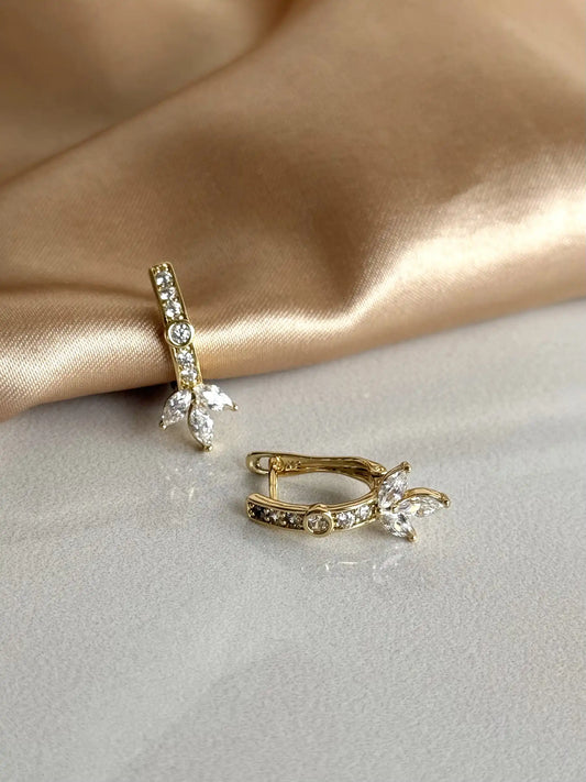 Yonca Taşlı Küpe 14 Ayar Serisi