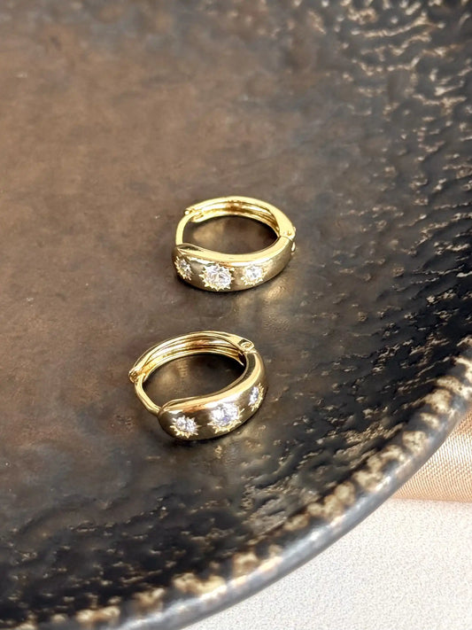 Gömülü Taş Halka Küpe 14 Ayar Serisi