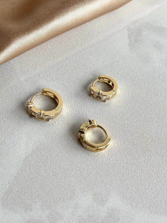 Kare Taşlı Küpe (3 Boy) 14 Ayar Serisi