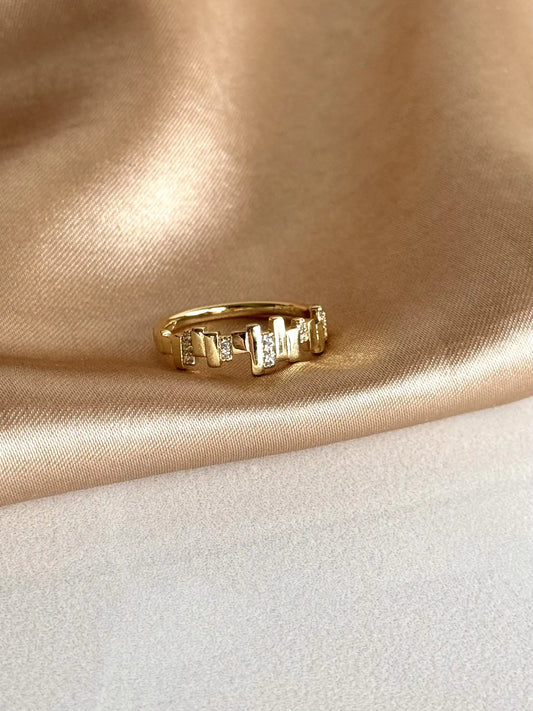 Asimetrik Kesim Taşlı Yüzük 14 Ayar Serisi