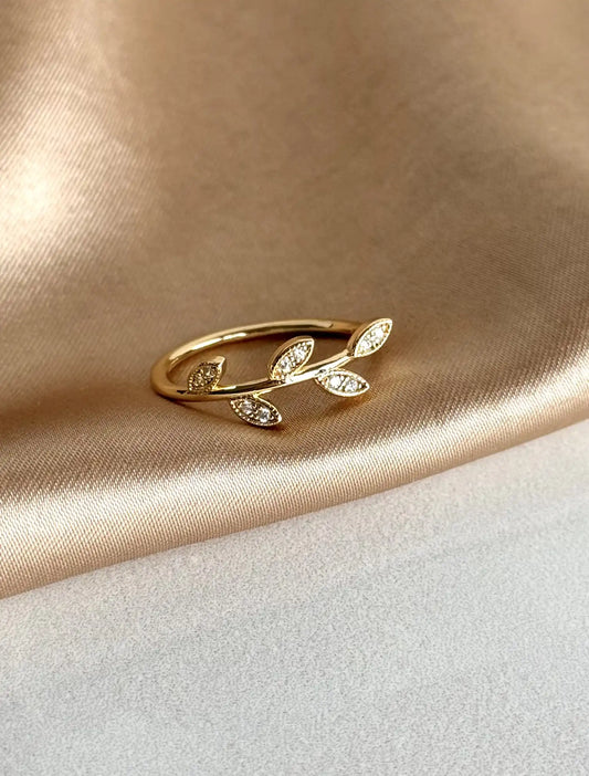 Yaprak Taşlı Yüzük 14 Ayar Serisi