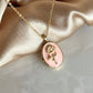Pembe Nergis Madalyon