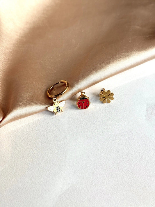 Çelik Çiçek Minimal Küpe