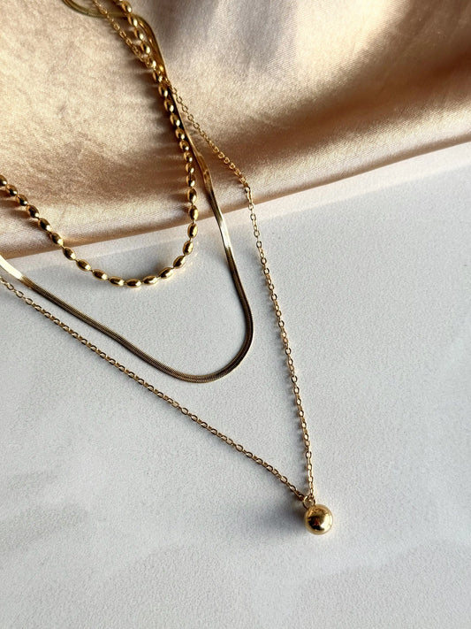 Çelik Üç Zincirli Top Kolye