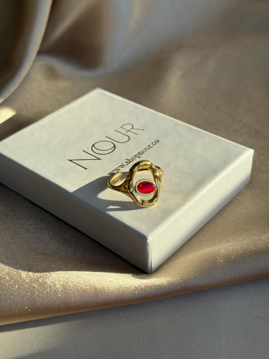 Çelik Kırmızı Taşlı Asimetrik Yüzük