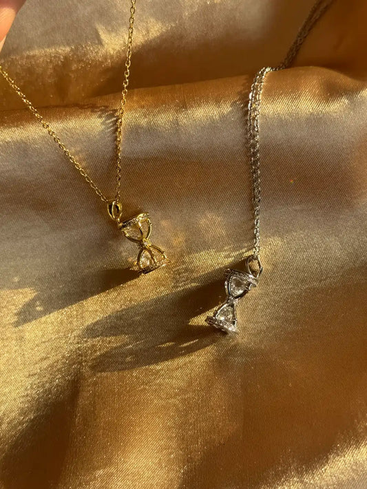 Kum Saati Taşlı Kolye