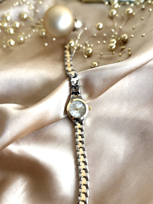 İki Renkli Vintage Saat