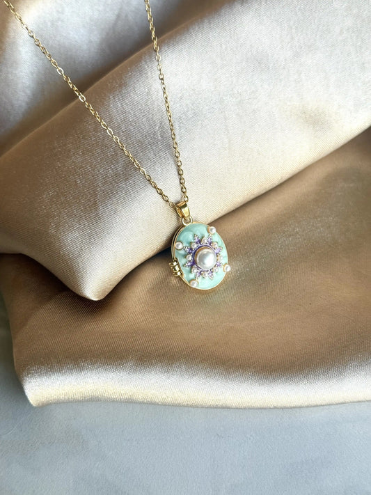 İncili Madalyon Kolye