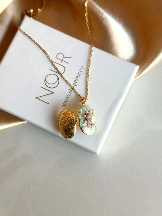 İncili Madalyon Kolye