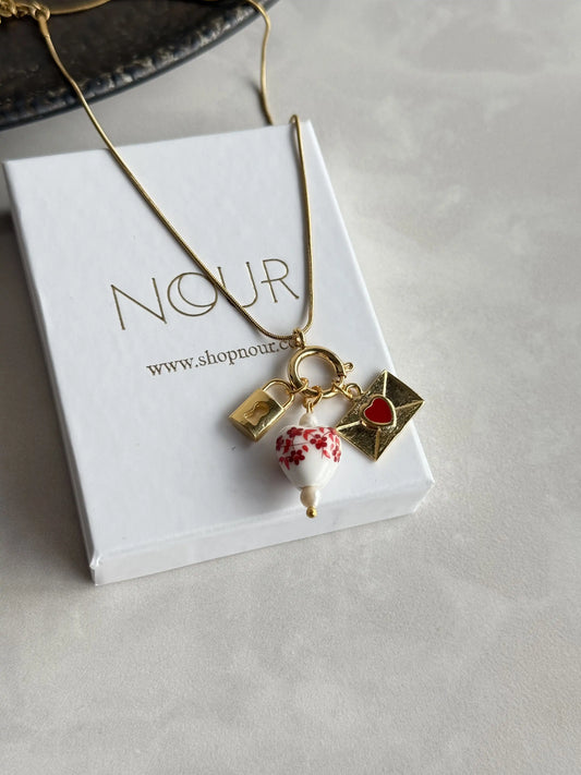 Kalp Mektup Porselen Kolye