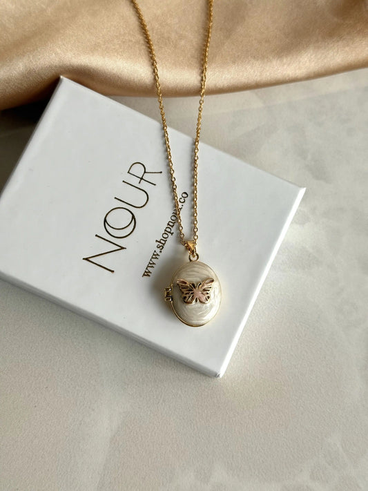 Kelebek Madalyon Kolye