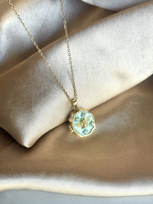 Melek Madalyon Kolye