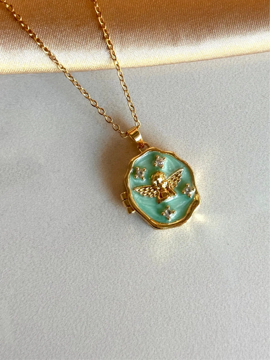 Melek Madalyon Kolye